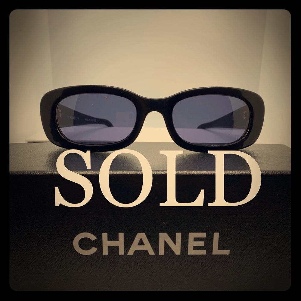 AUTHENTIC VINTAGE CHANEL SUNGLASSES - Picture 1 of 8